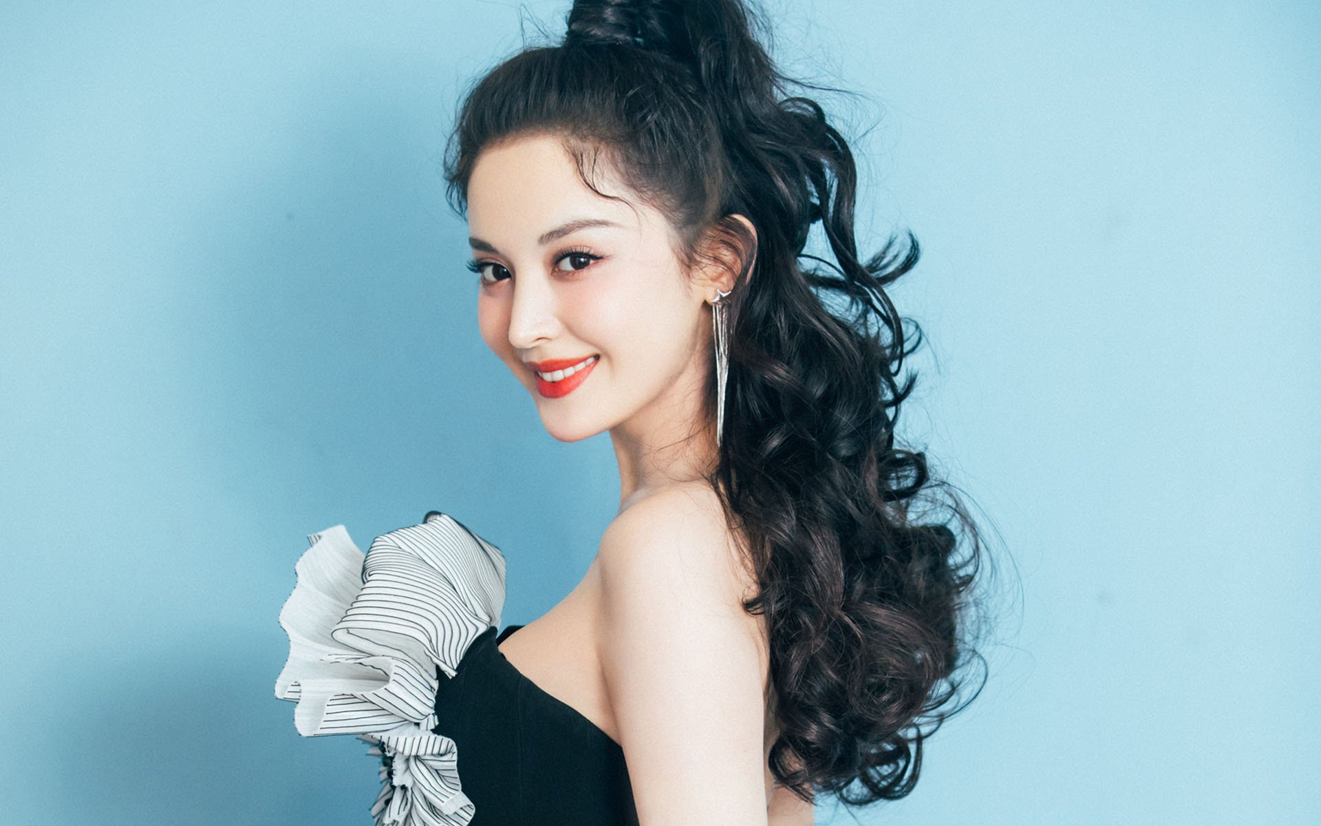 mk体育-三年200蝶成绩提升率：中方每年进步0.8秒