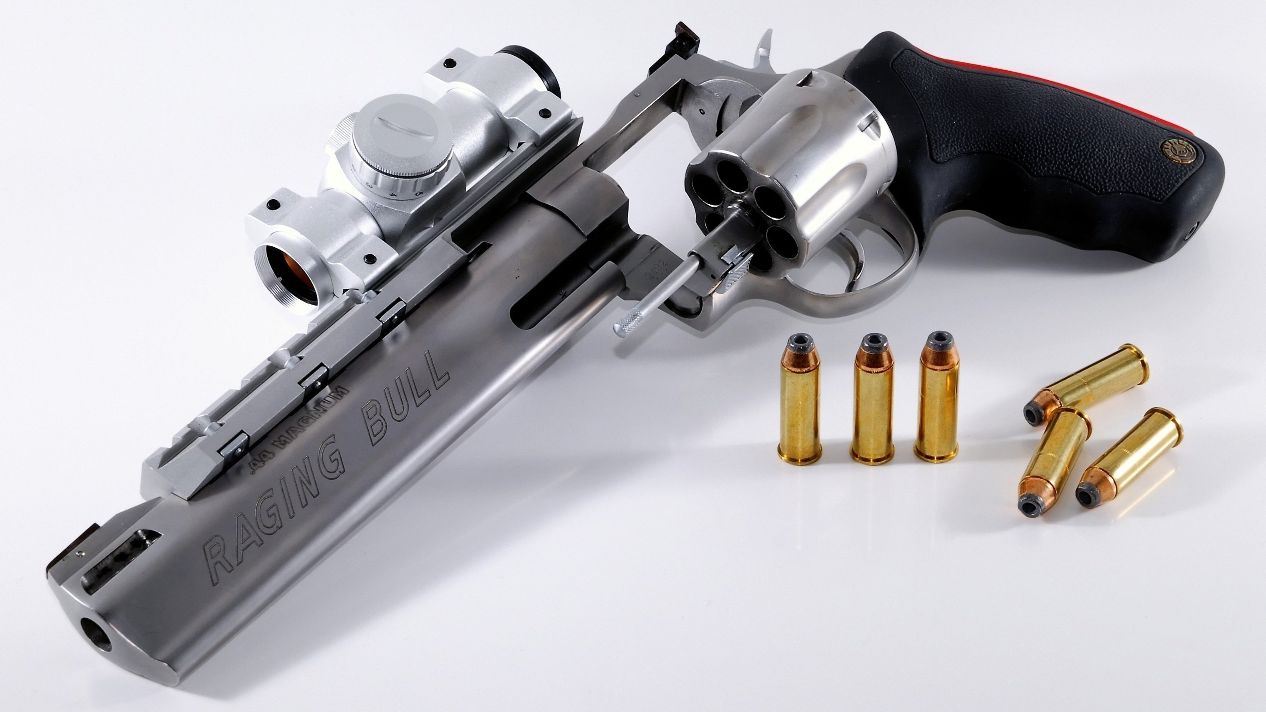 mk体育现在-万乐天冲线瞬间点燃现场氛围，万乐天启蒙教练是谁